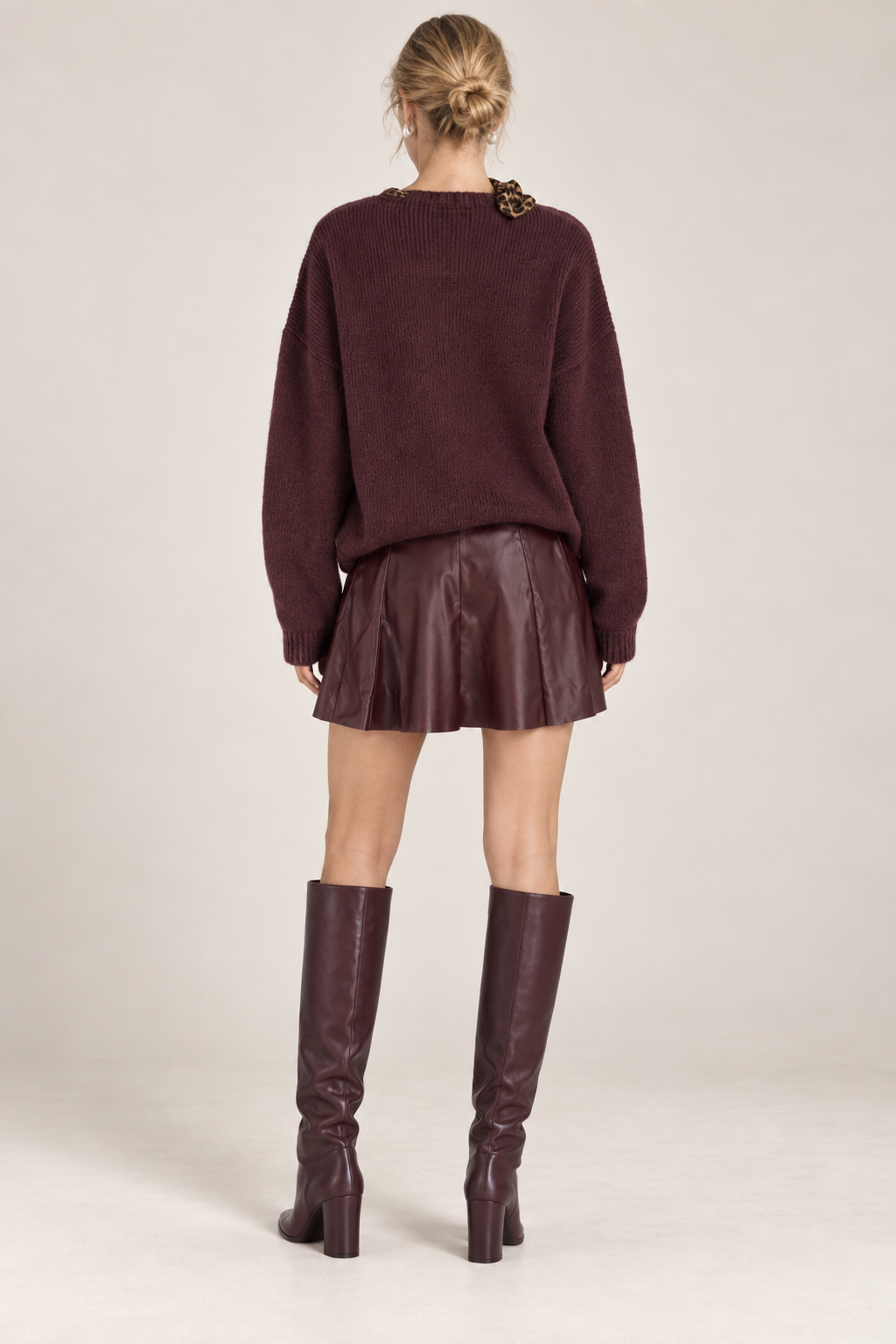 Bisiklet Yaka Fular Detaylı Kazak