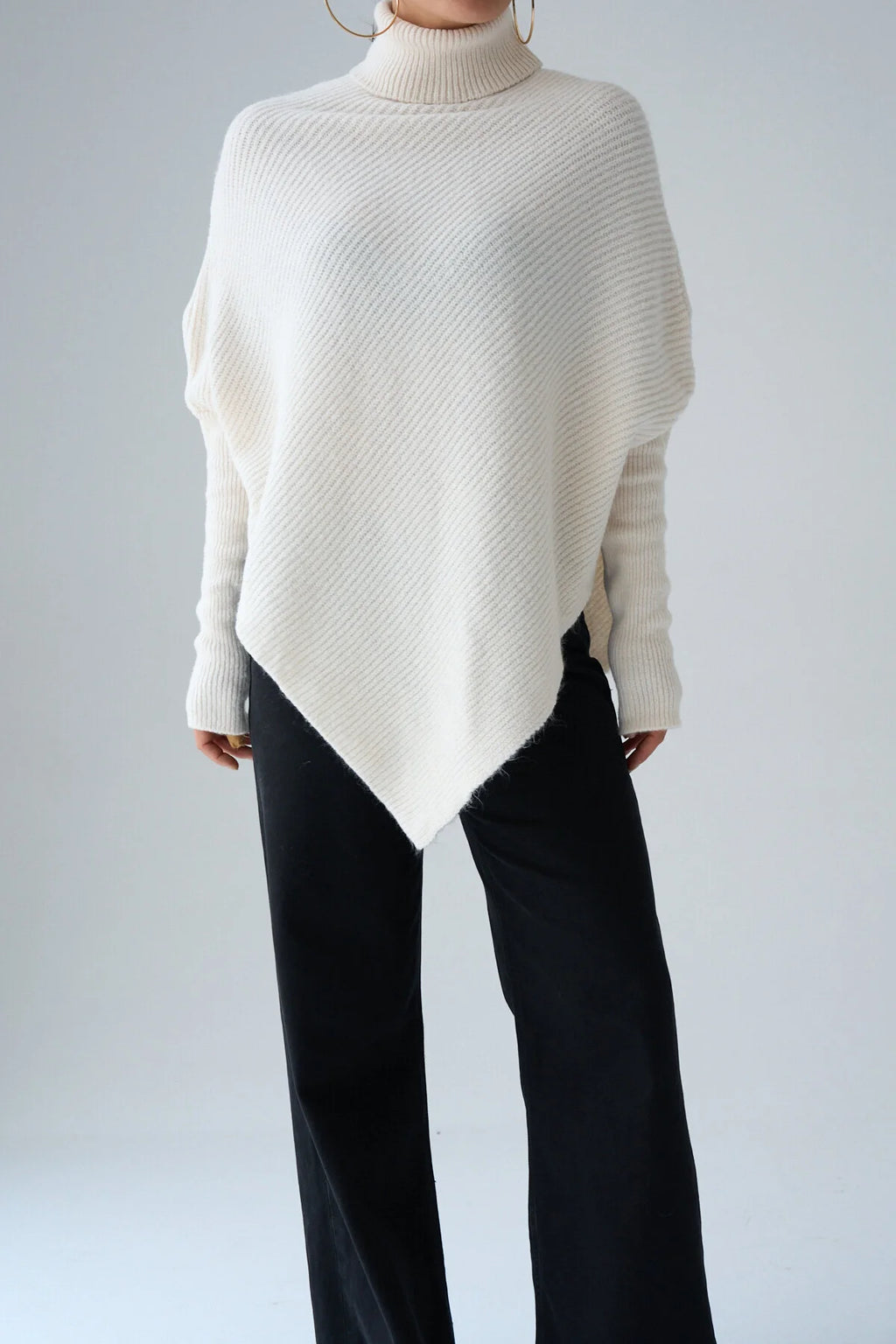 Balıkçı Yaka Asimetrik Kesim Kazak