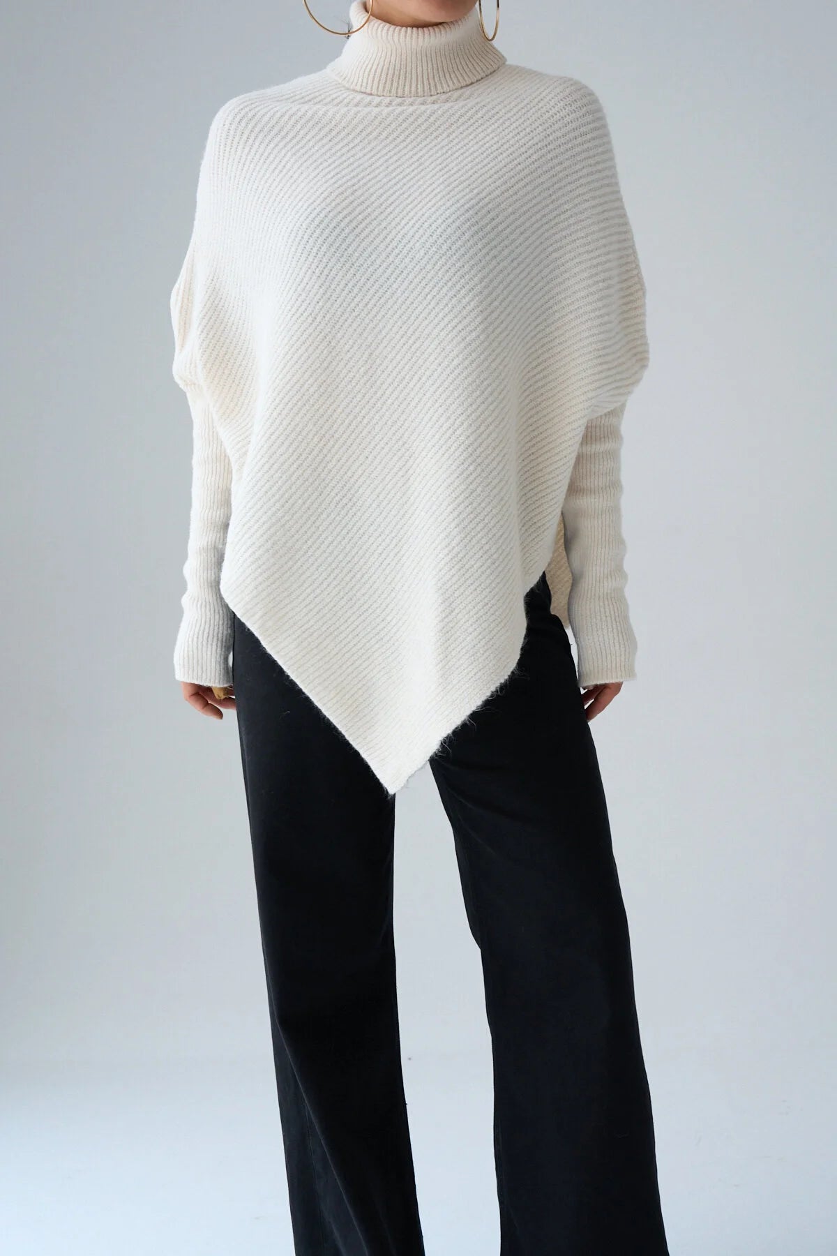 Balıkçı Yaka Asimetrik Kesim Kazak