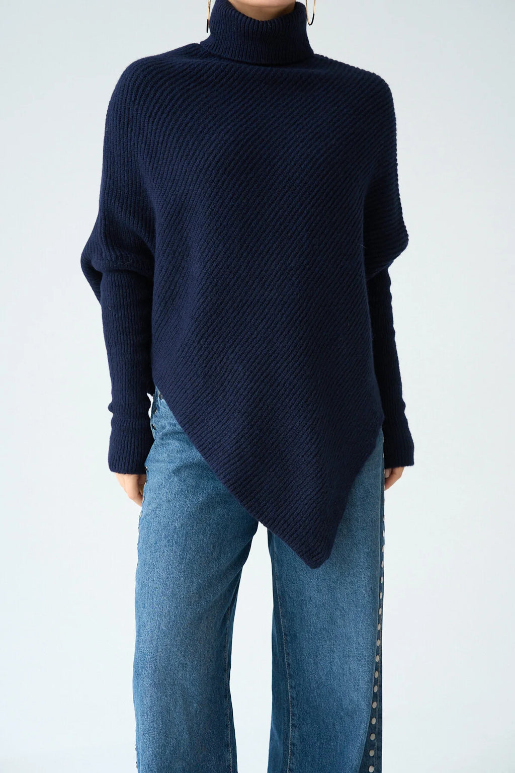 Balıkçı Yaka Asimetrik Kesim Kazak