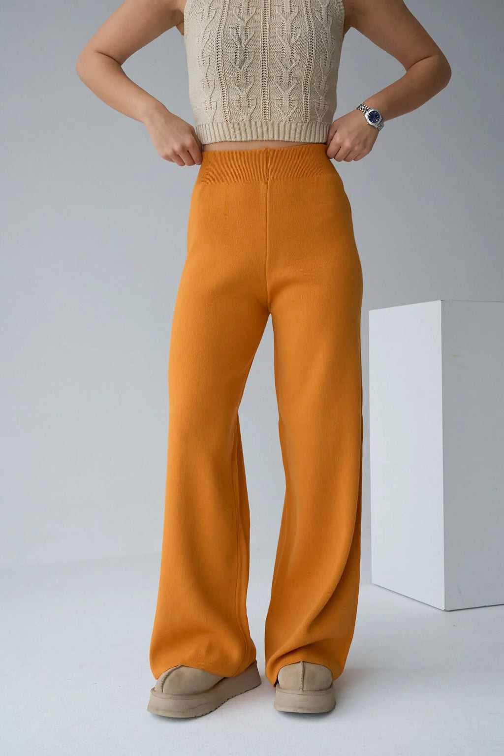 Kadın Yüksek Bel Lastik Detaylı Geniş Paça Triko Pantolon