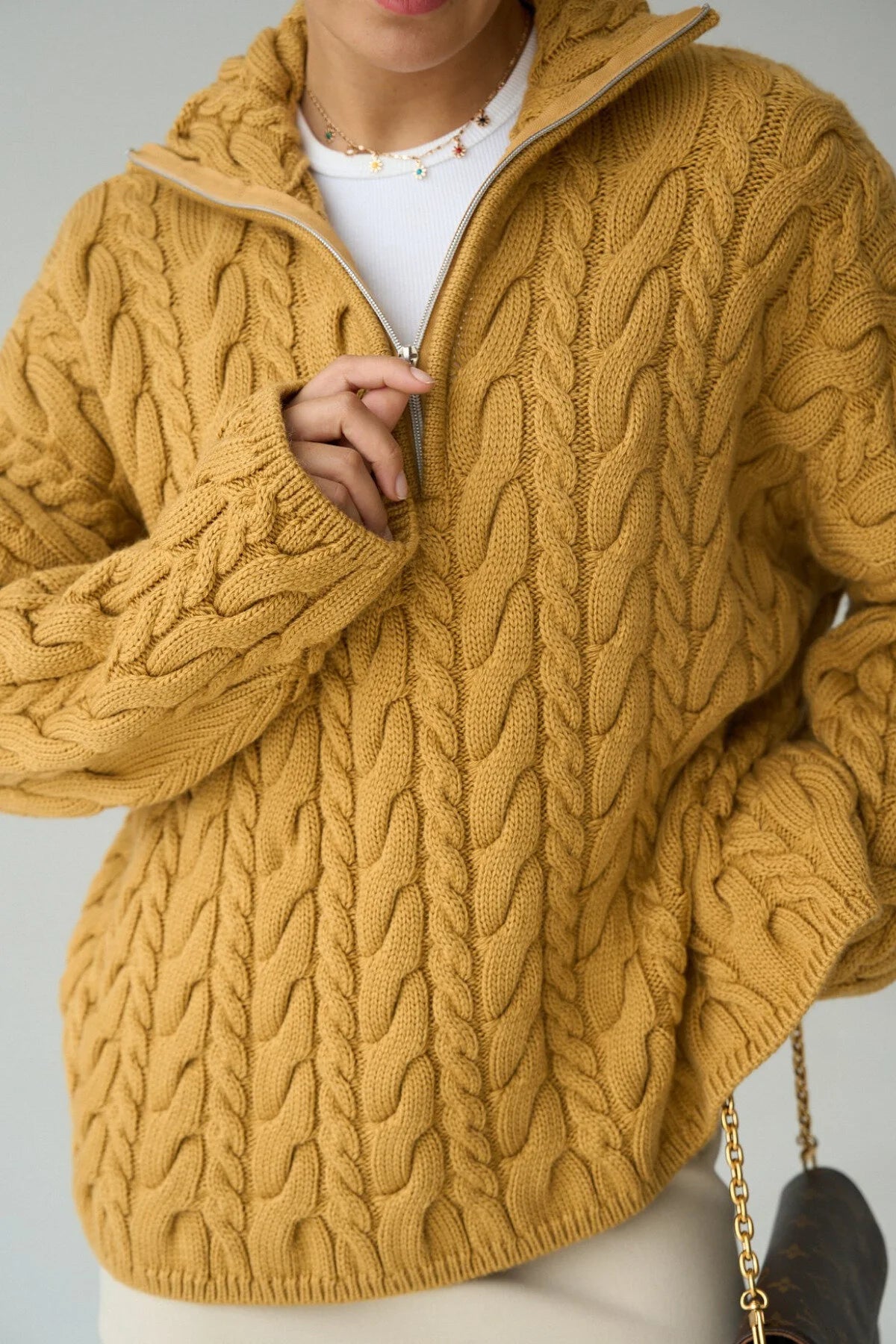 Kadın Yakası Fermuarlı Örgü Desen Oversize Kazak