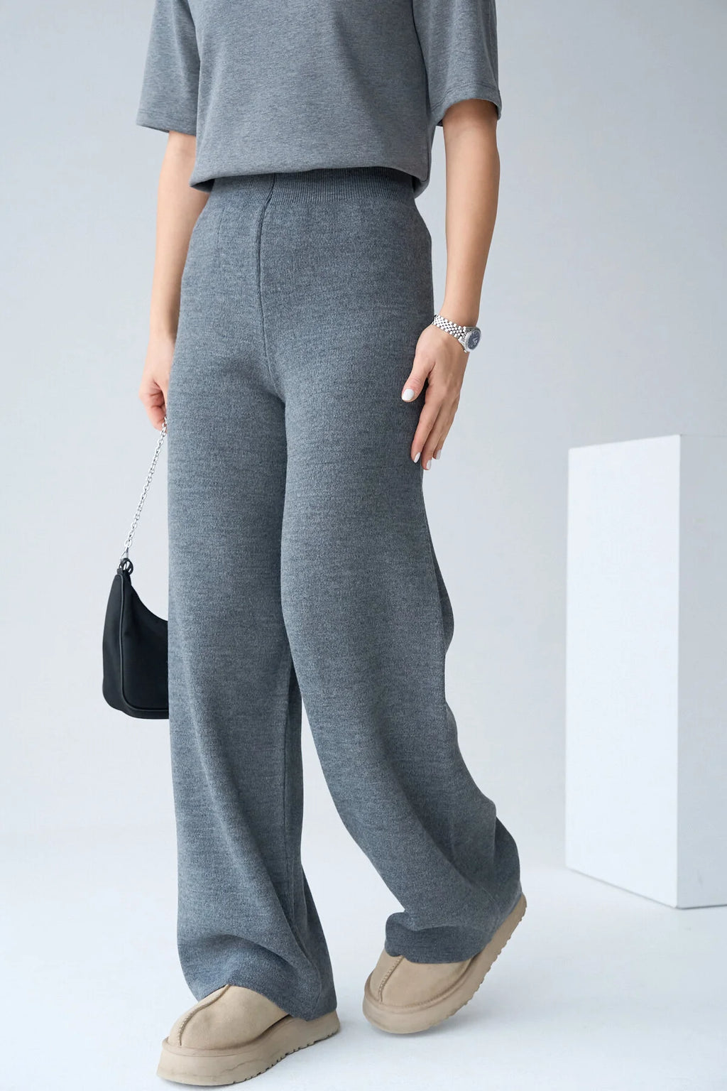 Kadın Yüksek Bel Lastik Detaylı Geniş Paça Triko Pantolon