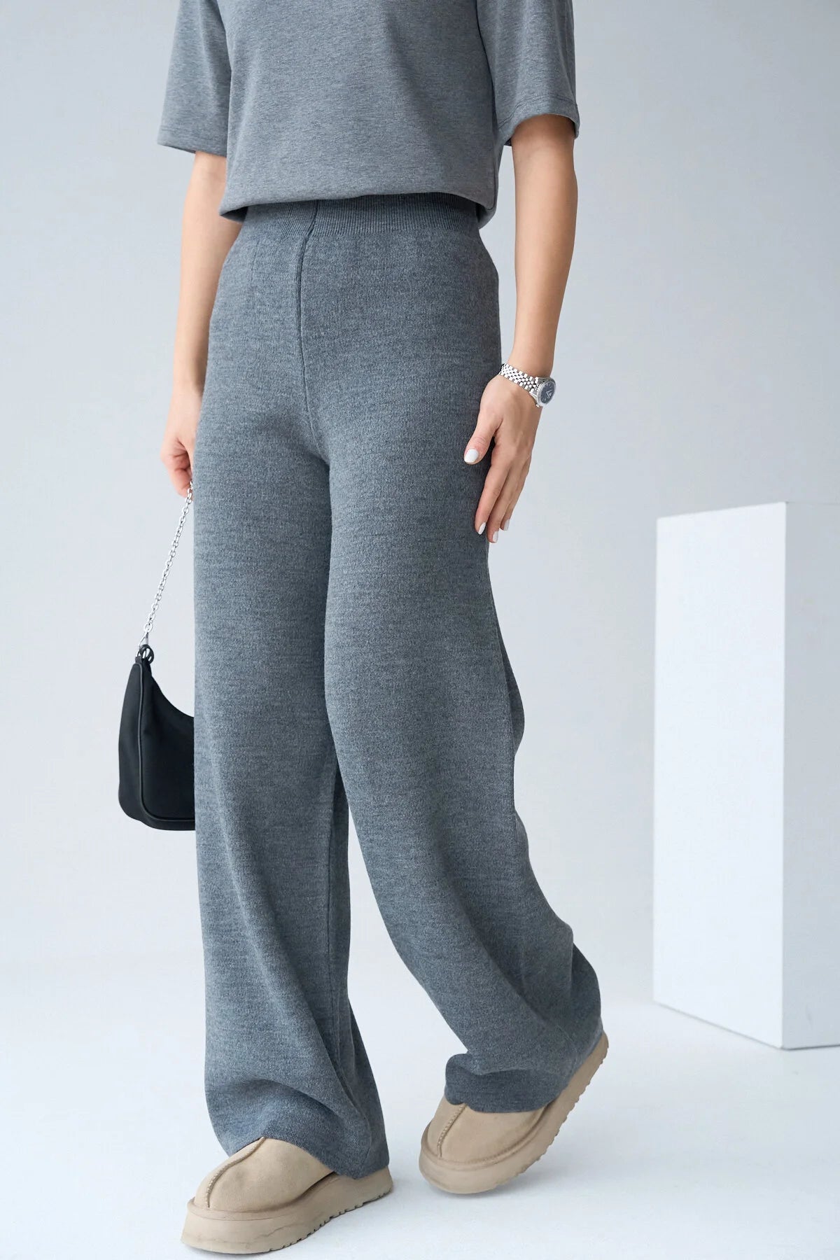 Kadın Yüksek Bel Lastik Detaylı Geniş Paça Triko Pantolon