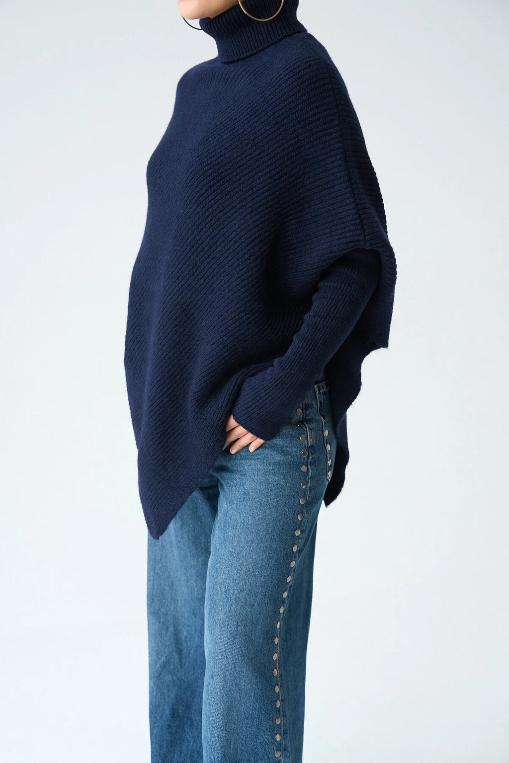 Balıkçı Yaka Asimetrik Kesim Kazak