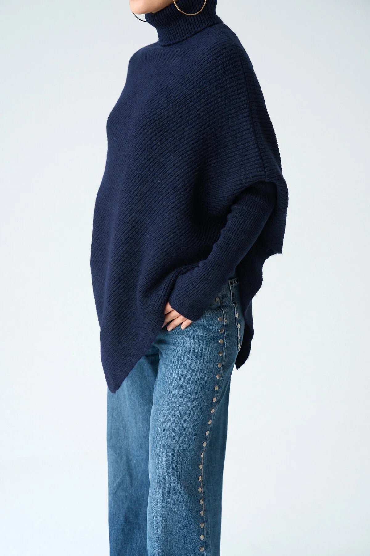 Balıkçı Yaka Asimetrik Kesim Kazak