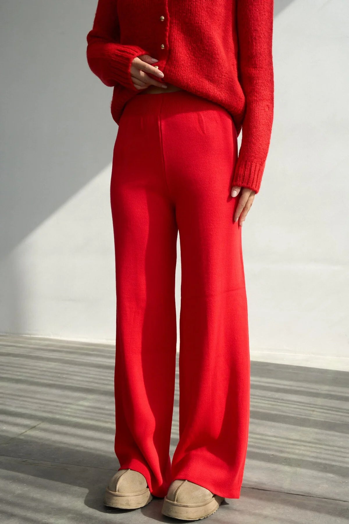 Kadın Yüksek Bel Lastik Detaylı Geniş Paça Triko Pantolon