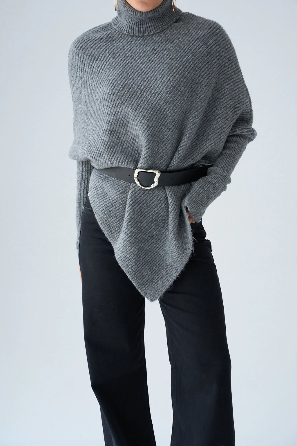 Balıkçı Yaka Asimetrik Kesim Kazak