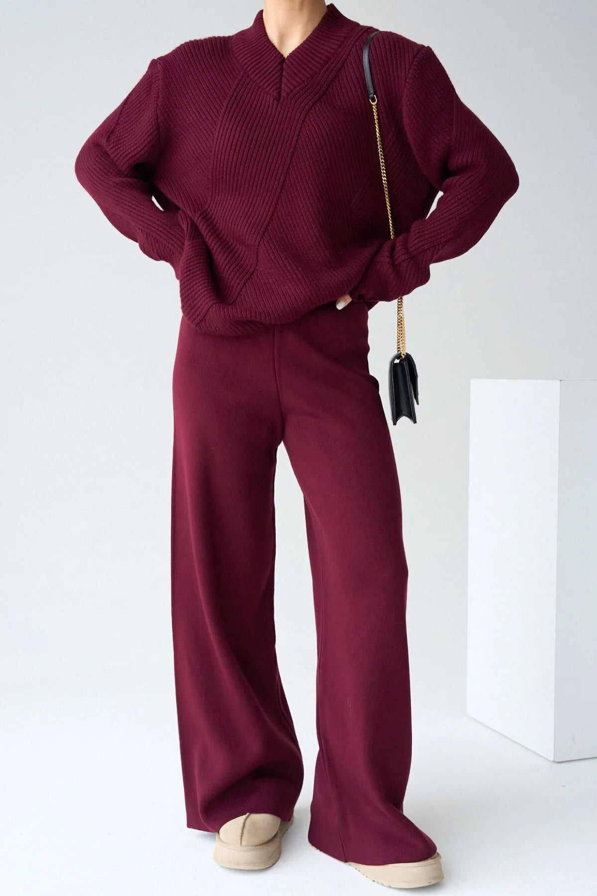 Kadın Yüksek Bel Lastik Detaylı Geniş Paça Triko Pantolon