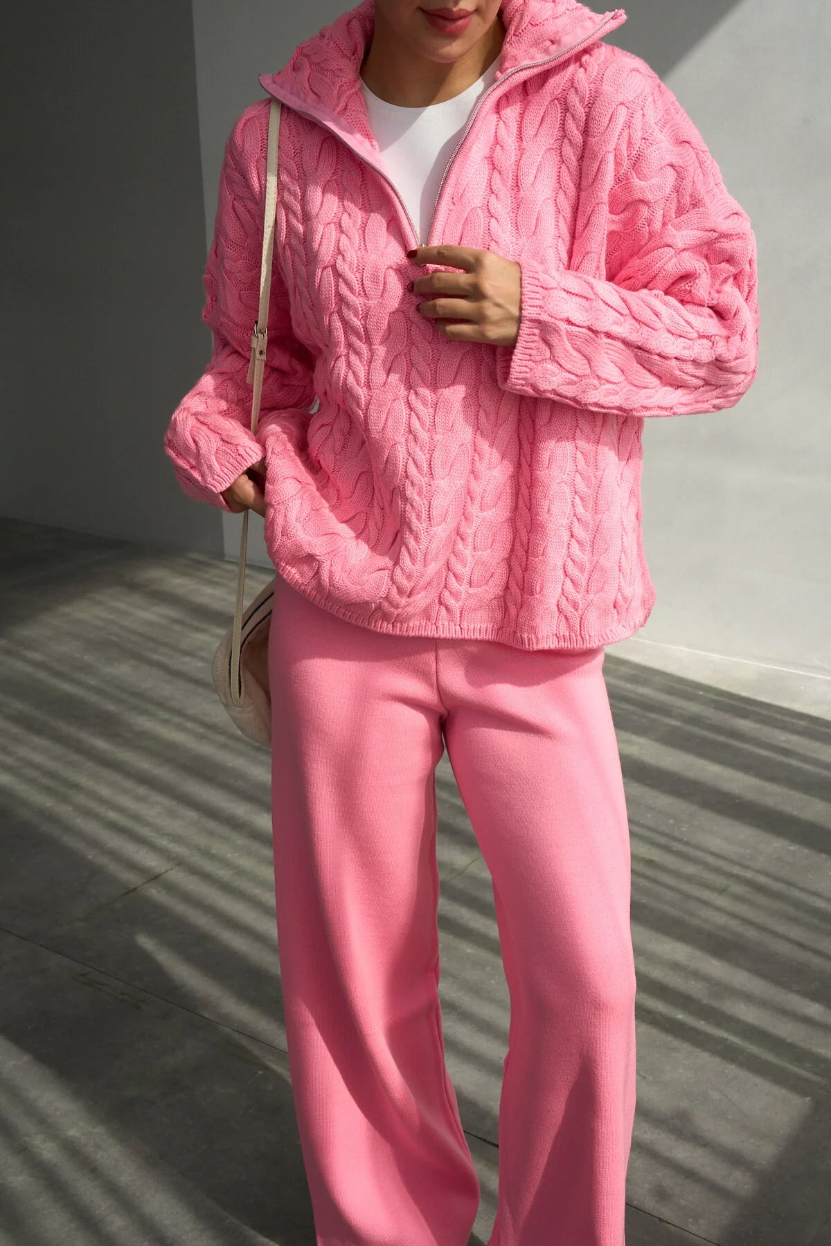 Kadın Yakası Fermuarlı Örgü Desen Oversize Kazak