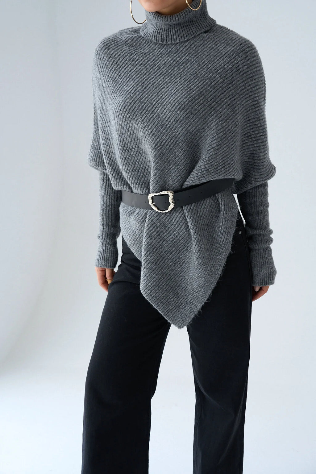 Balıkçı Yaka Asimetrik Kesim Kazak