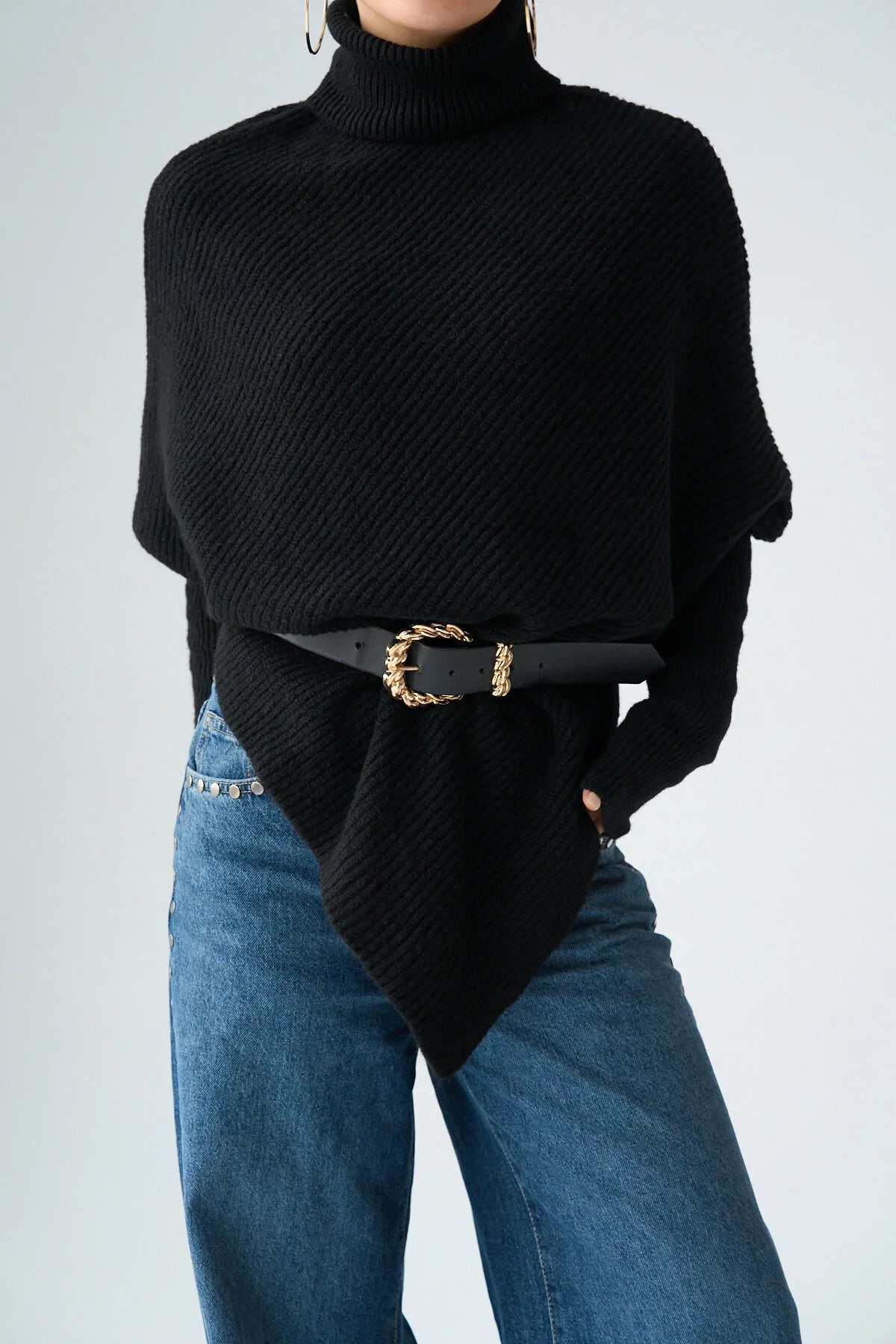 Balıkçı Yaka Asimetrik Kesim Kazak