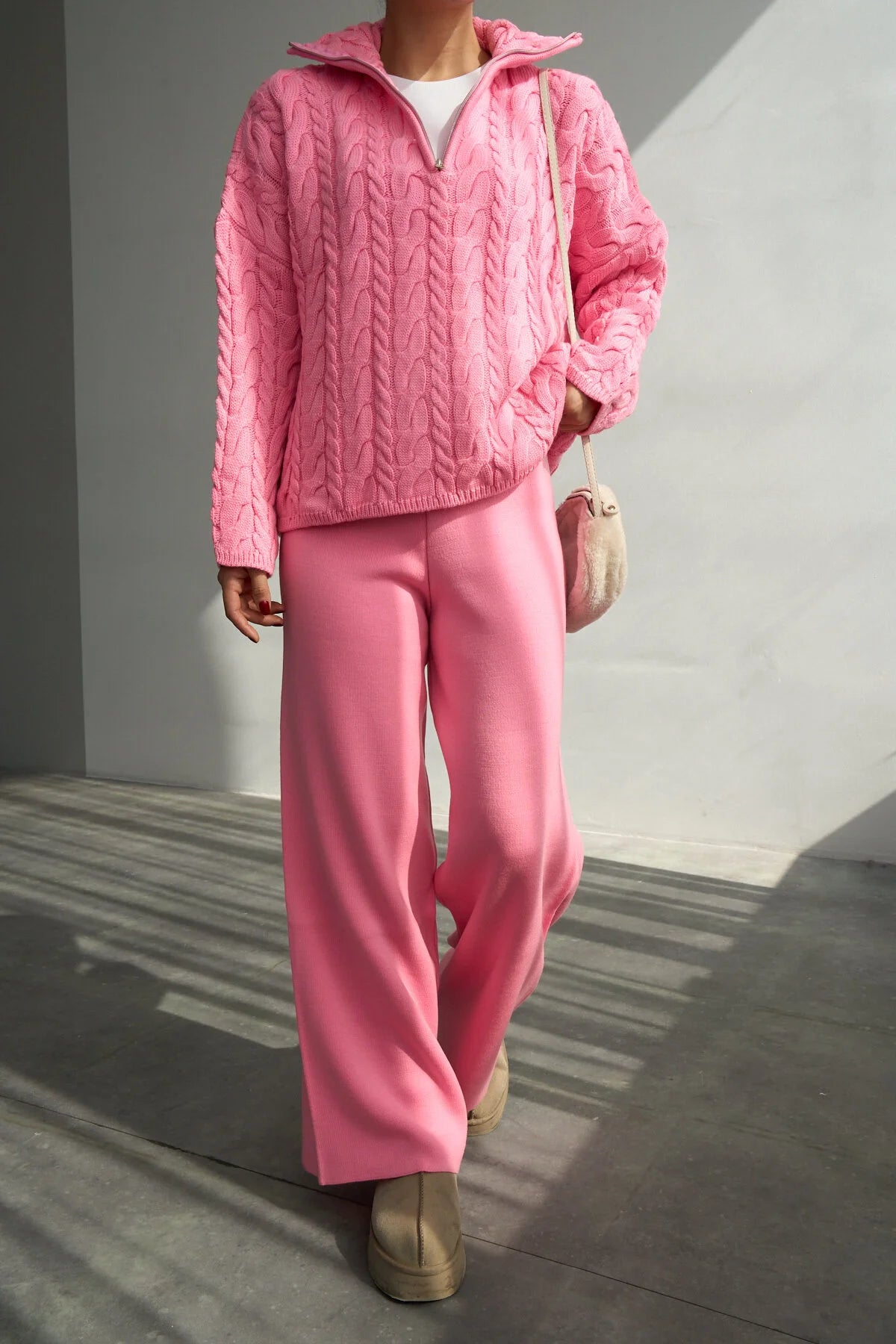 Kadın Yakası Fermuarlı Örgü Desen Oversize Kazak