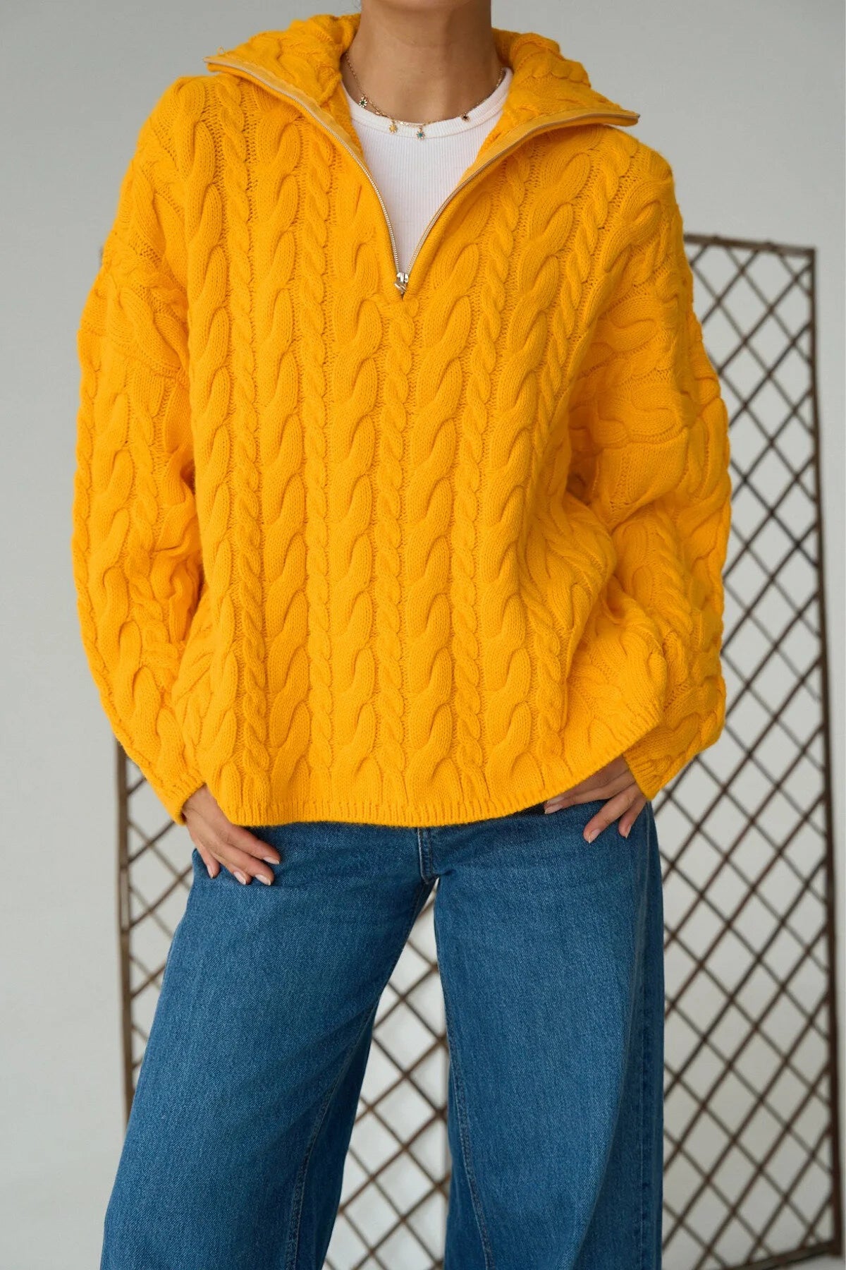 Kadın Yakası Fermuarlı Örgü Desen Oversize Kazak