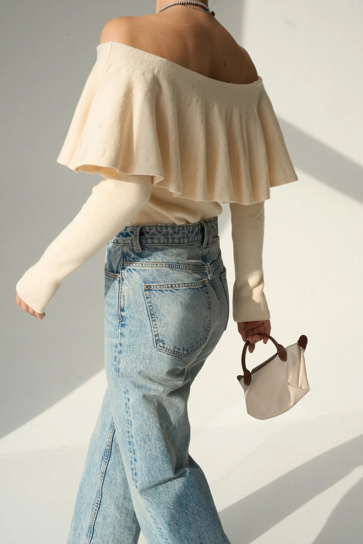 Kadın Farbalalı Omuzları Açık Kazak