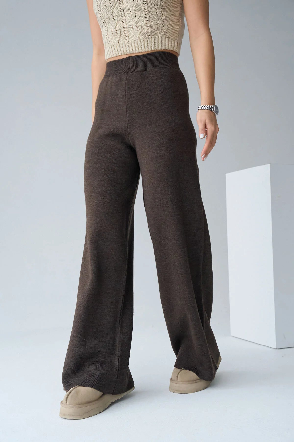 Kadın Yüksek Bel Lastik Detaylı Geniş Paça Triko Pantolon