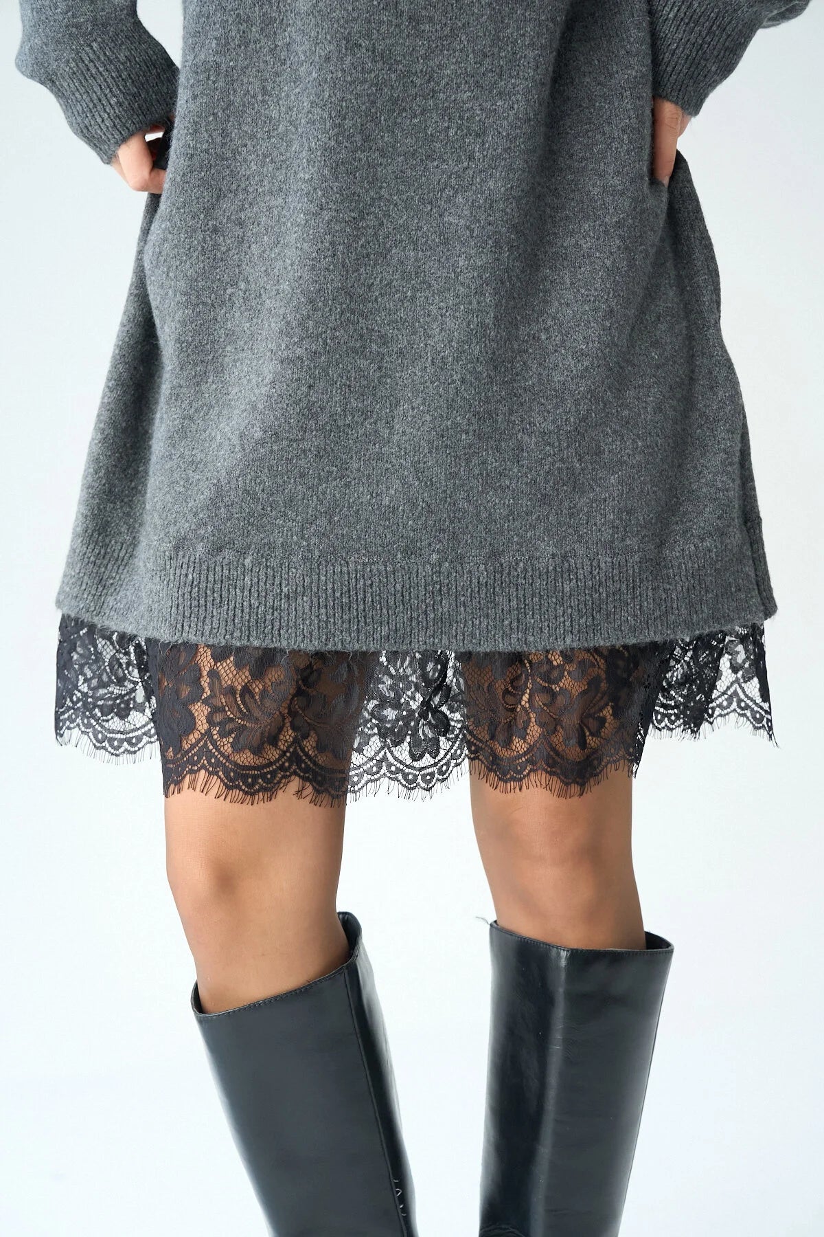 Kadın Bisiklet Yaka Ucu Dantelli Elbise