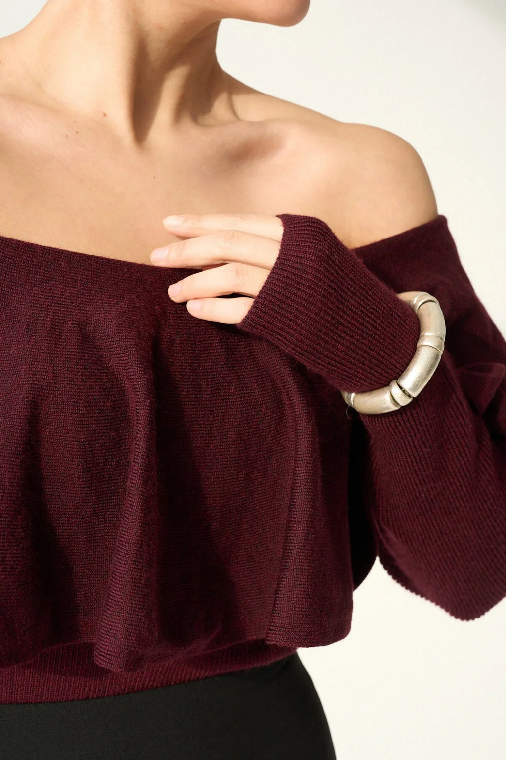 Kadın Farbalalı Omuzları Açık Kazak