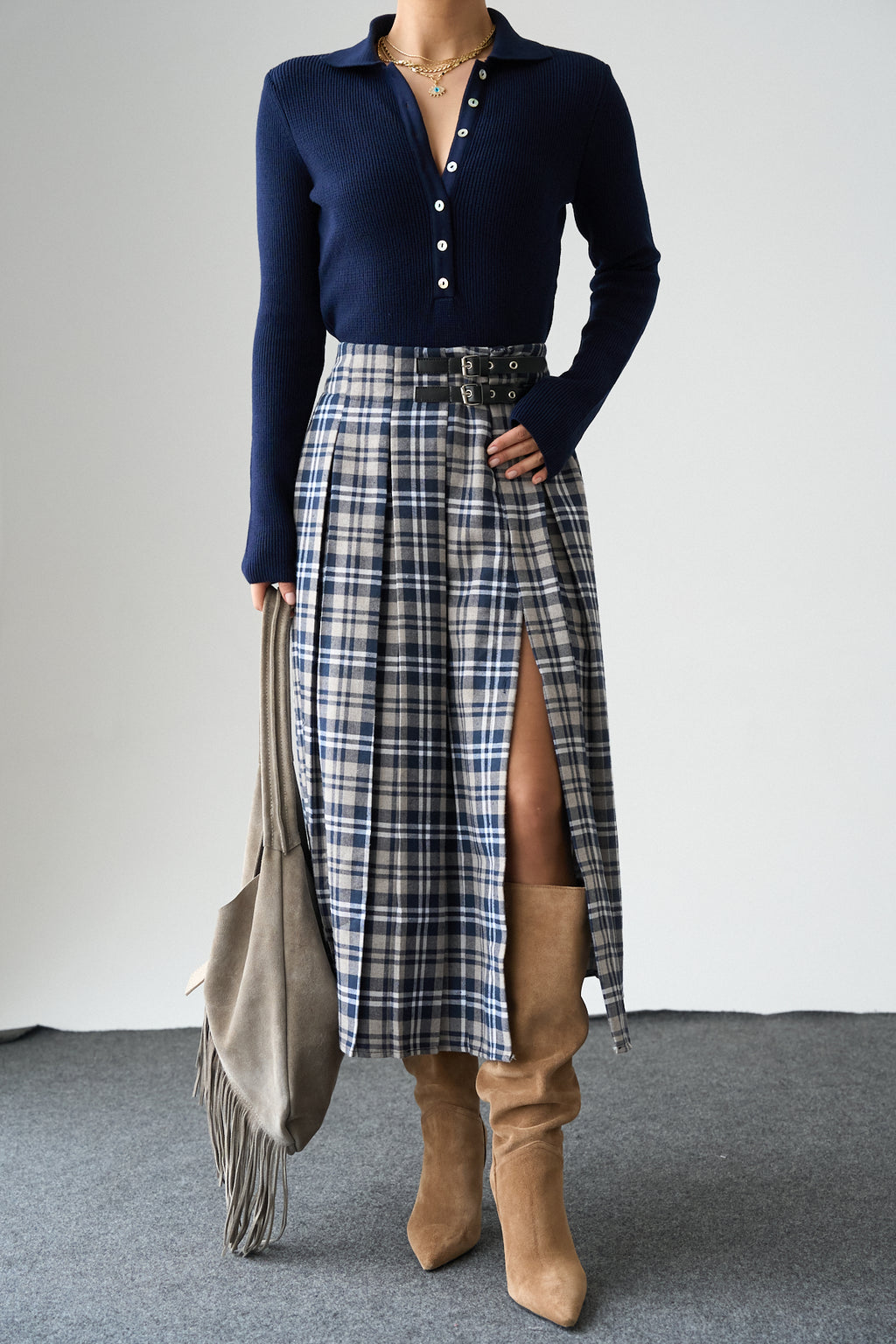 Kadın Lacivert Ekose Desenli Kemer Detaylı Yırtmaçlı Etek