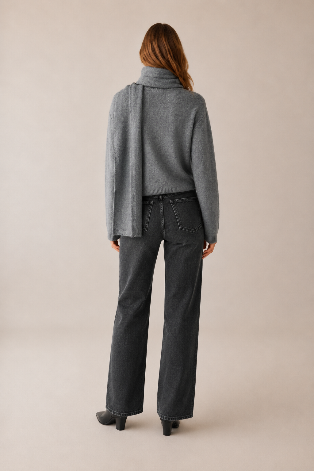 Bej Şal Atkılı Oversize Kazak