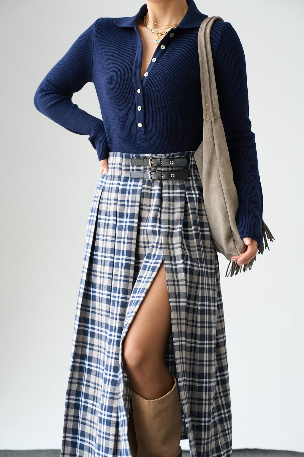 Kadın Lacivert Ekose Desenli Kemer Detaylı Yırtmaçlı Etek