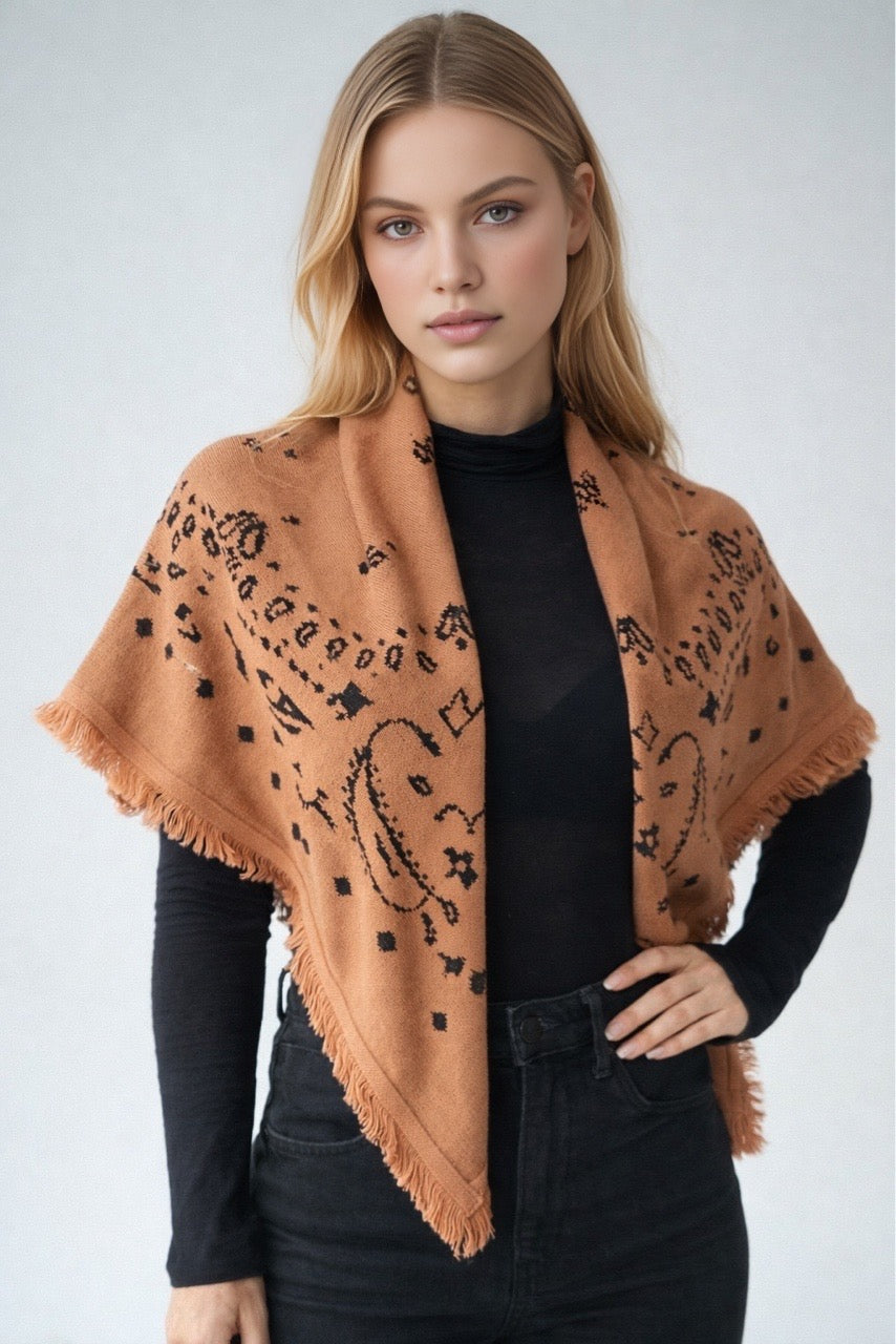 Kadın Püskül Detaylı Şal Desenli Atkı