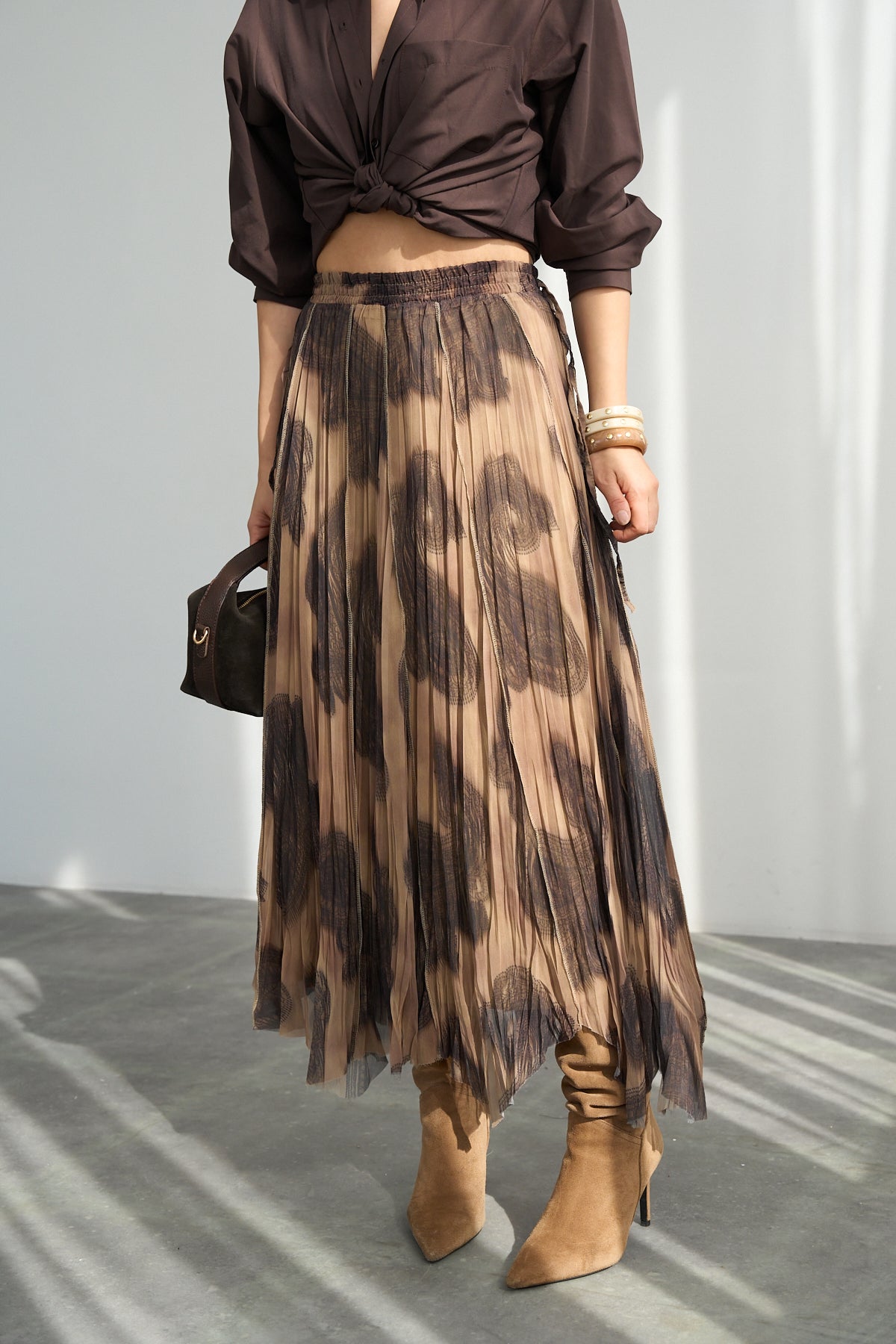 Kadın Kahve Paisley Şal Desenli Asimetrik Kesim Etek