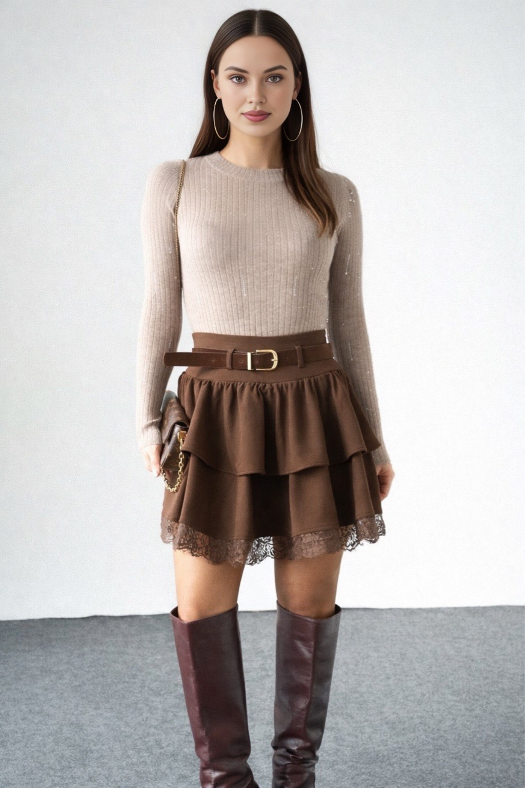 Kadın Dantel Detaylı Kemerli Mini Şort Etek