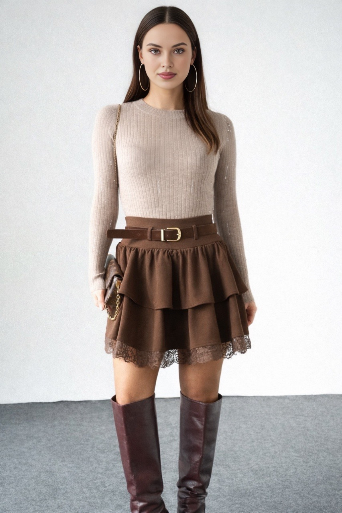 Kadın Dantel Detaylı Kemerli Mini Şort Etek