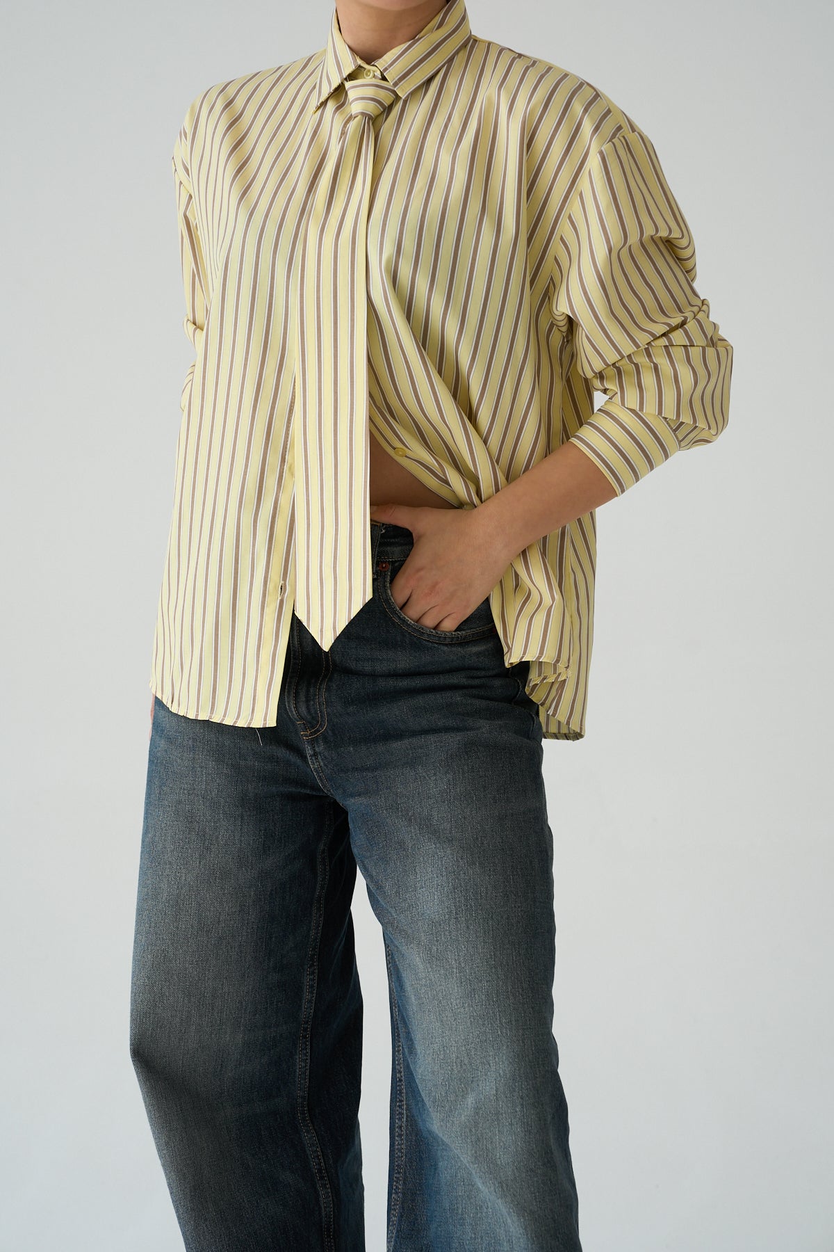 Kadın Kravat Aksesuar Detaylı Pamuklu Gömlek