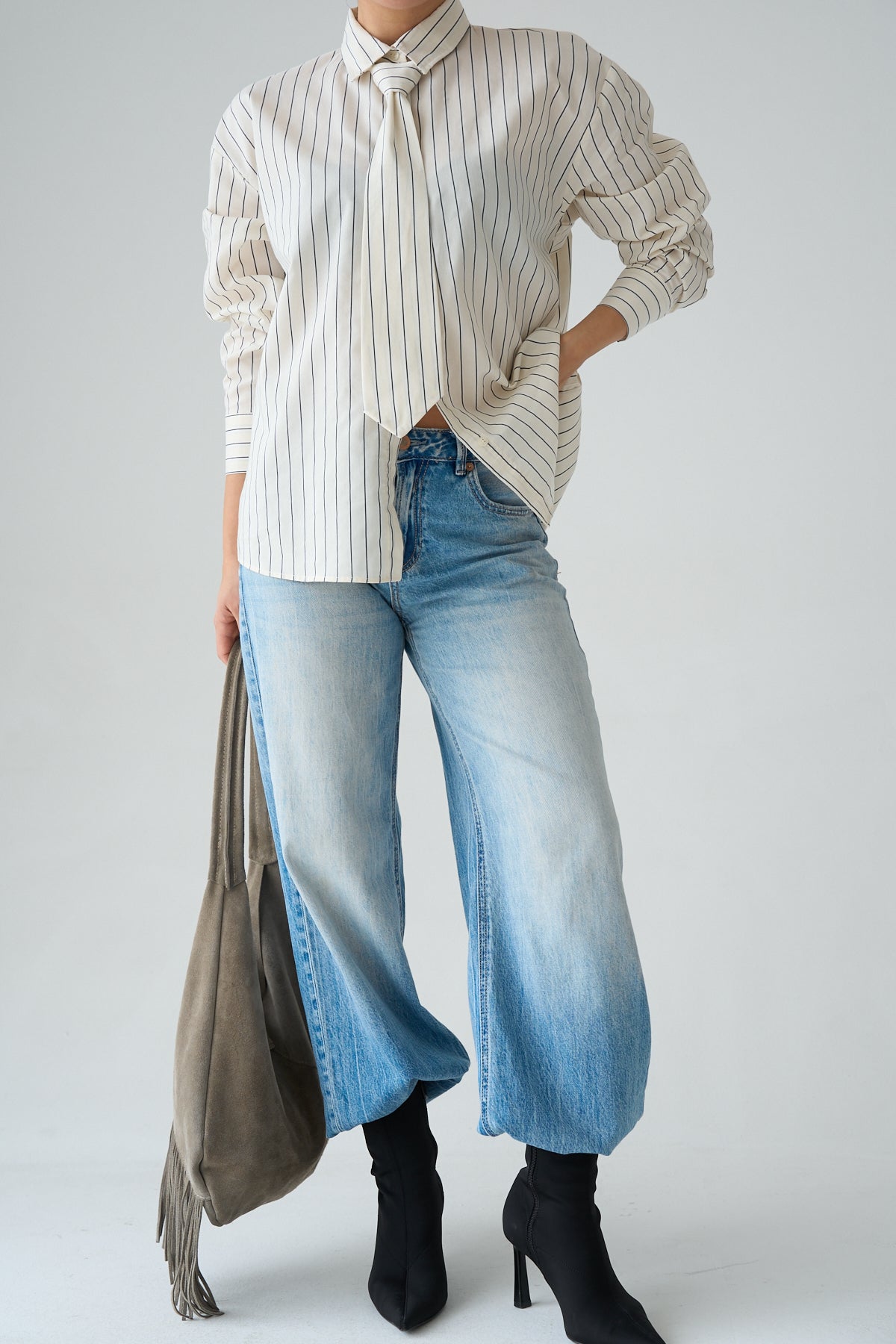 Kadın Kravat Aksesuar Detaylı Pamuklu Gömlek