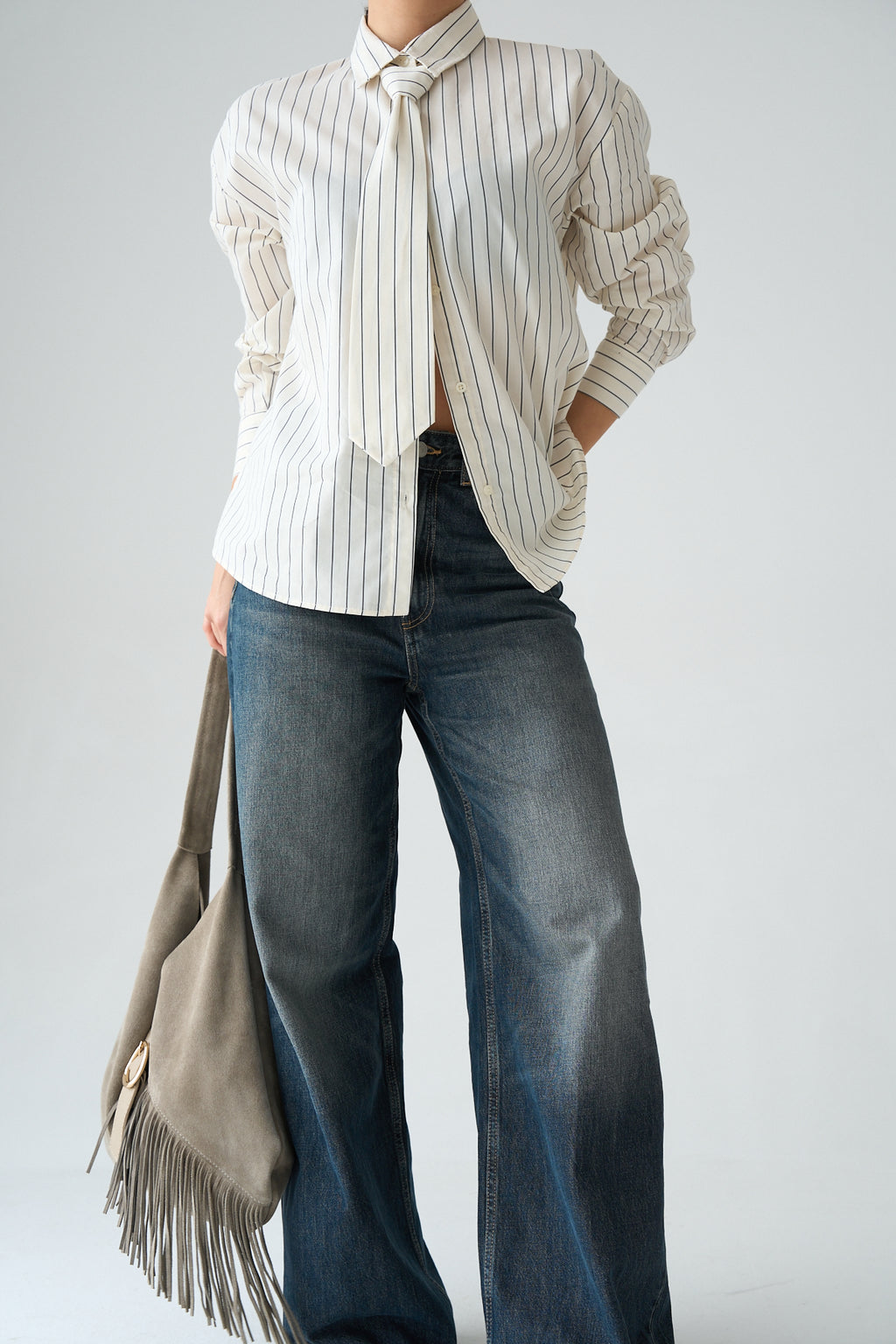 Kadın Kravat Aksesuar Detaylı Pamuklu Gömlek