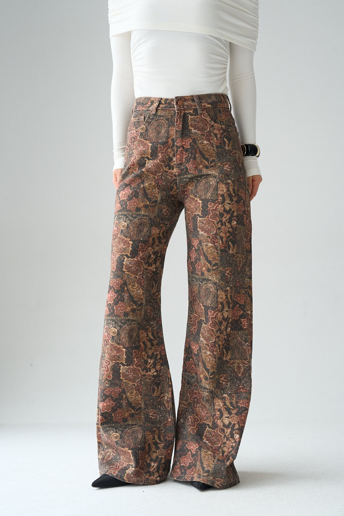 Kadın Bordo Etnik Desenli İspanyol Paça Denim Pantolon