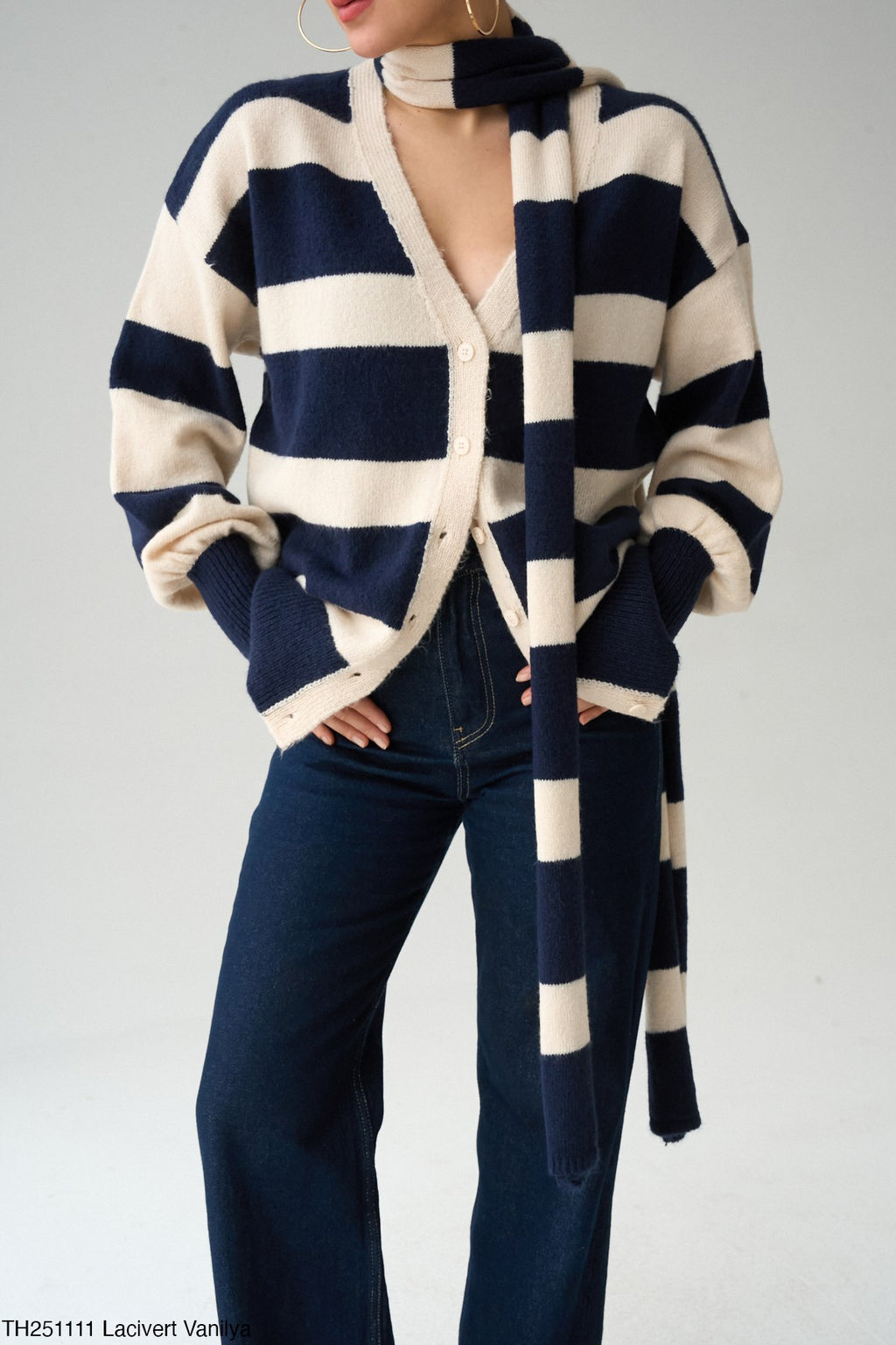 Kadın Çizgili Şal Aksesuarlı Hırka