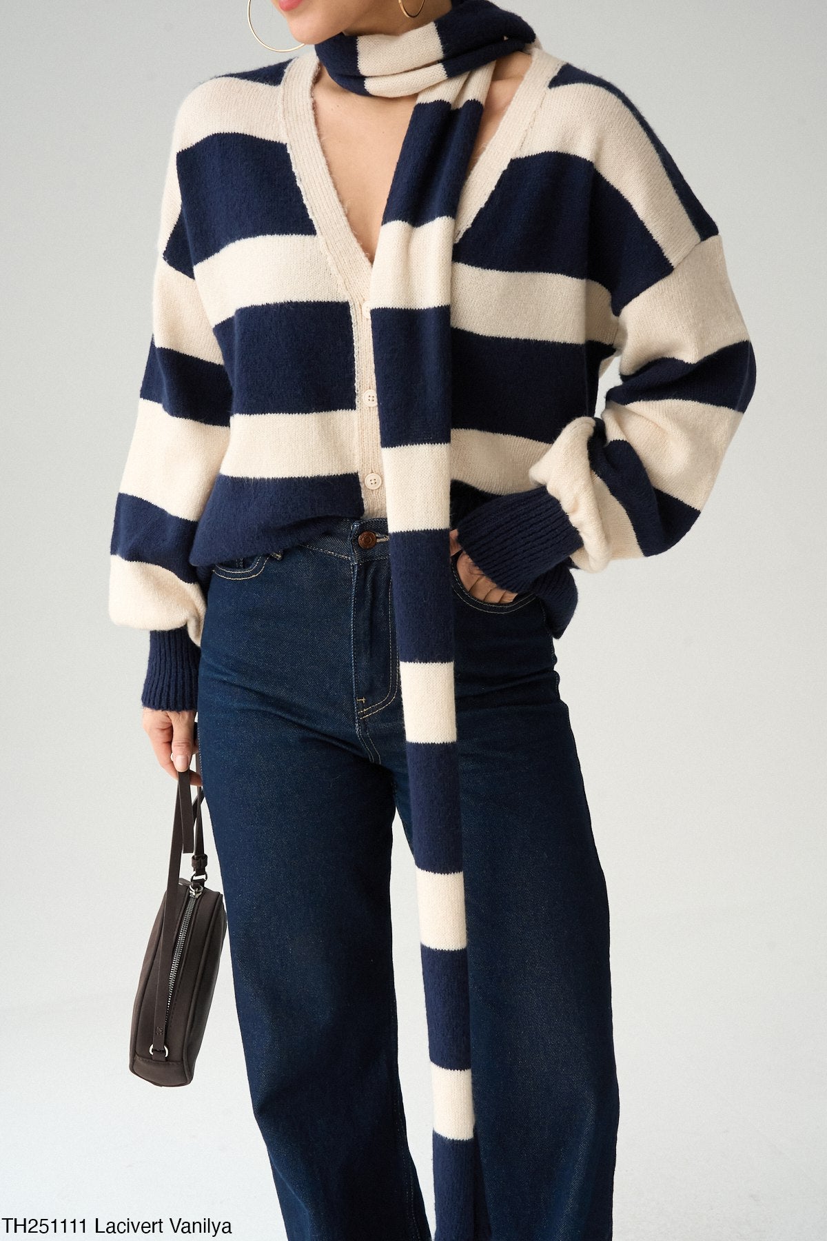 Kadın Çizgili Şal Aksesuarlı Hırka