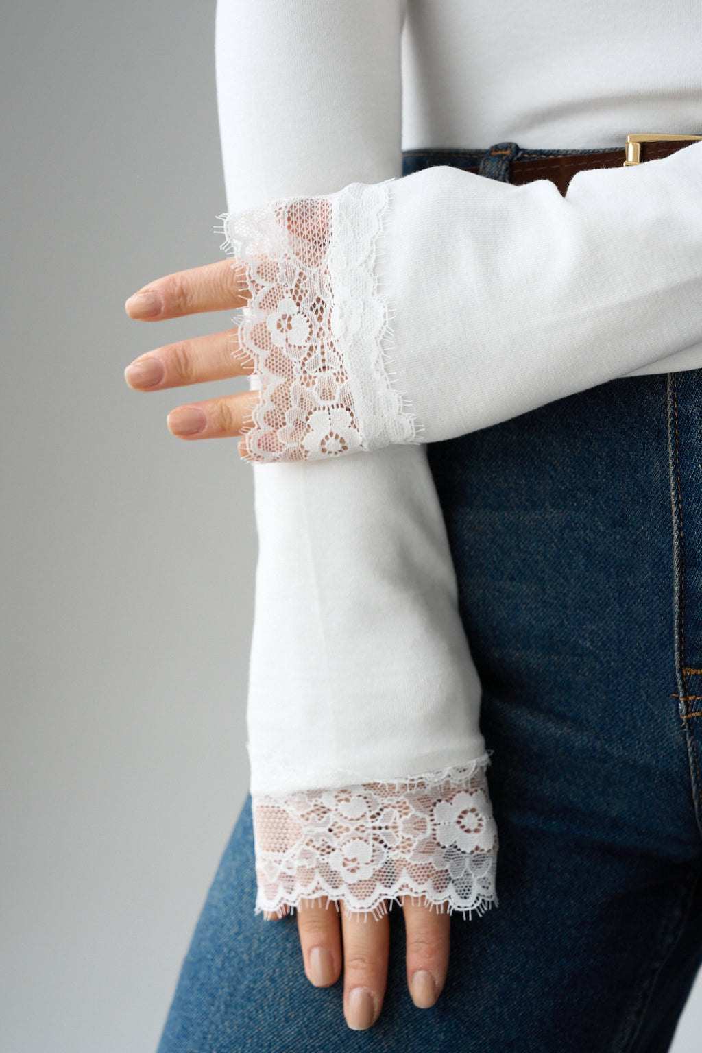 Kadın V Yaka Dantelli Bluz