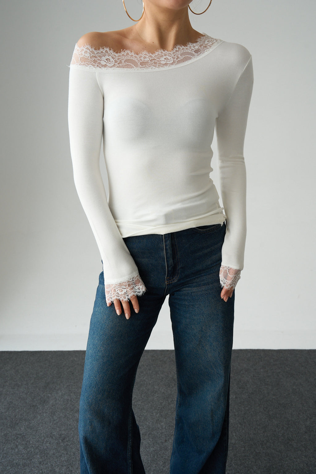 Kadın Tek Omuz Dantel Detaylı Bluz