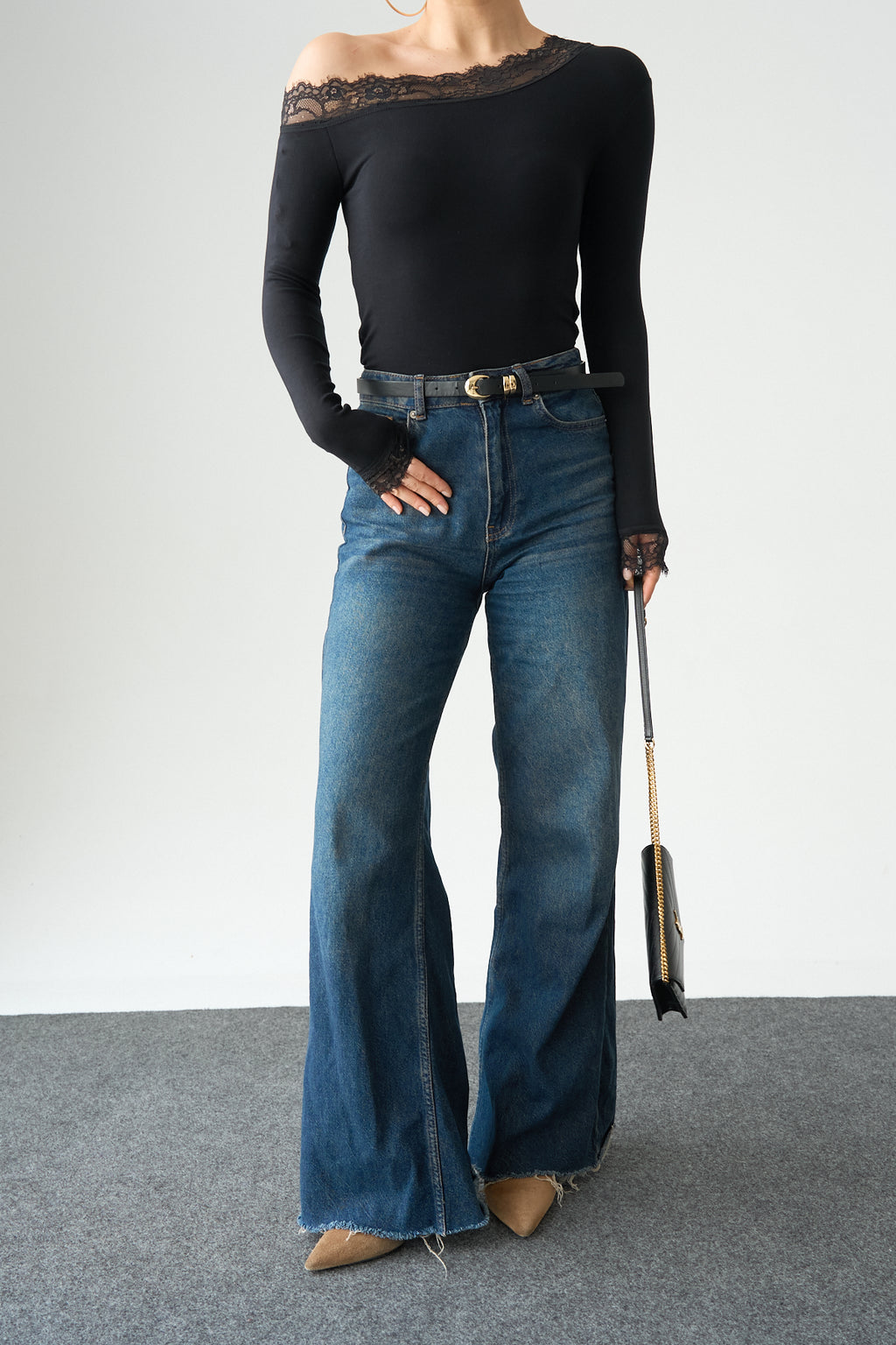 Kadın Tek Omuz Dantel Detaylı Bluz