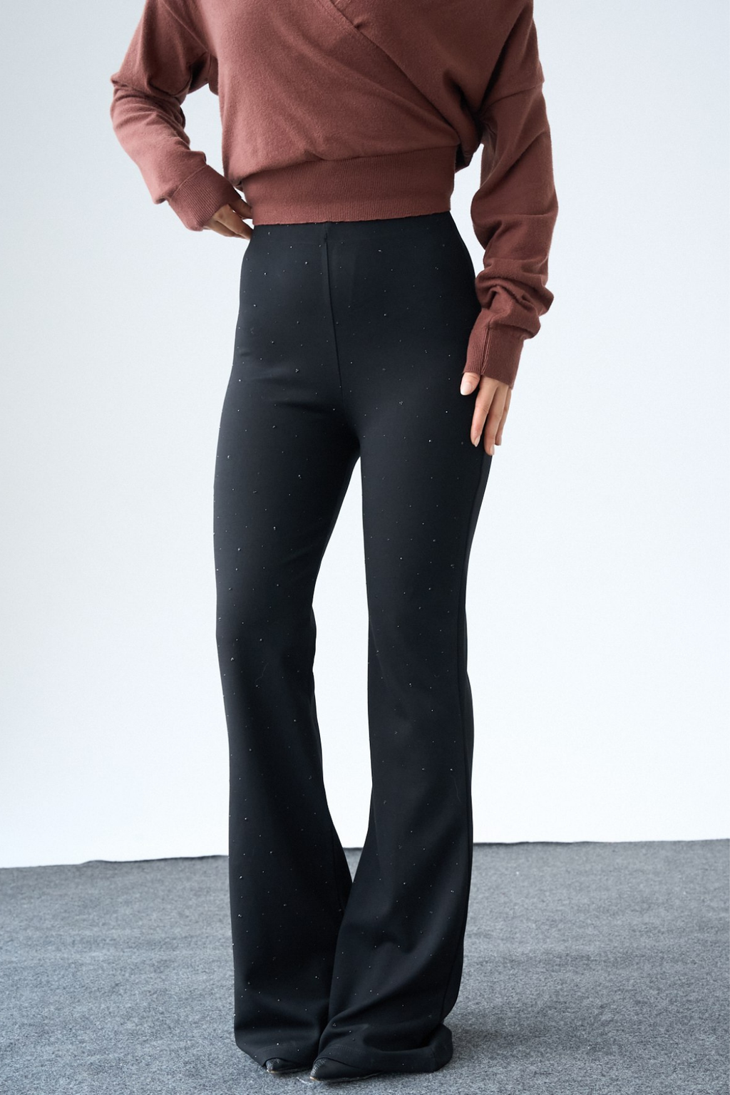 Kadın Siyah Taş İşlemeli İspanyol Paça Tayt Pantolon