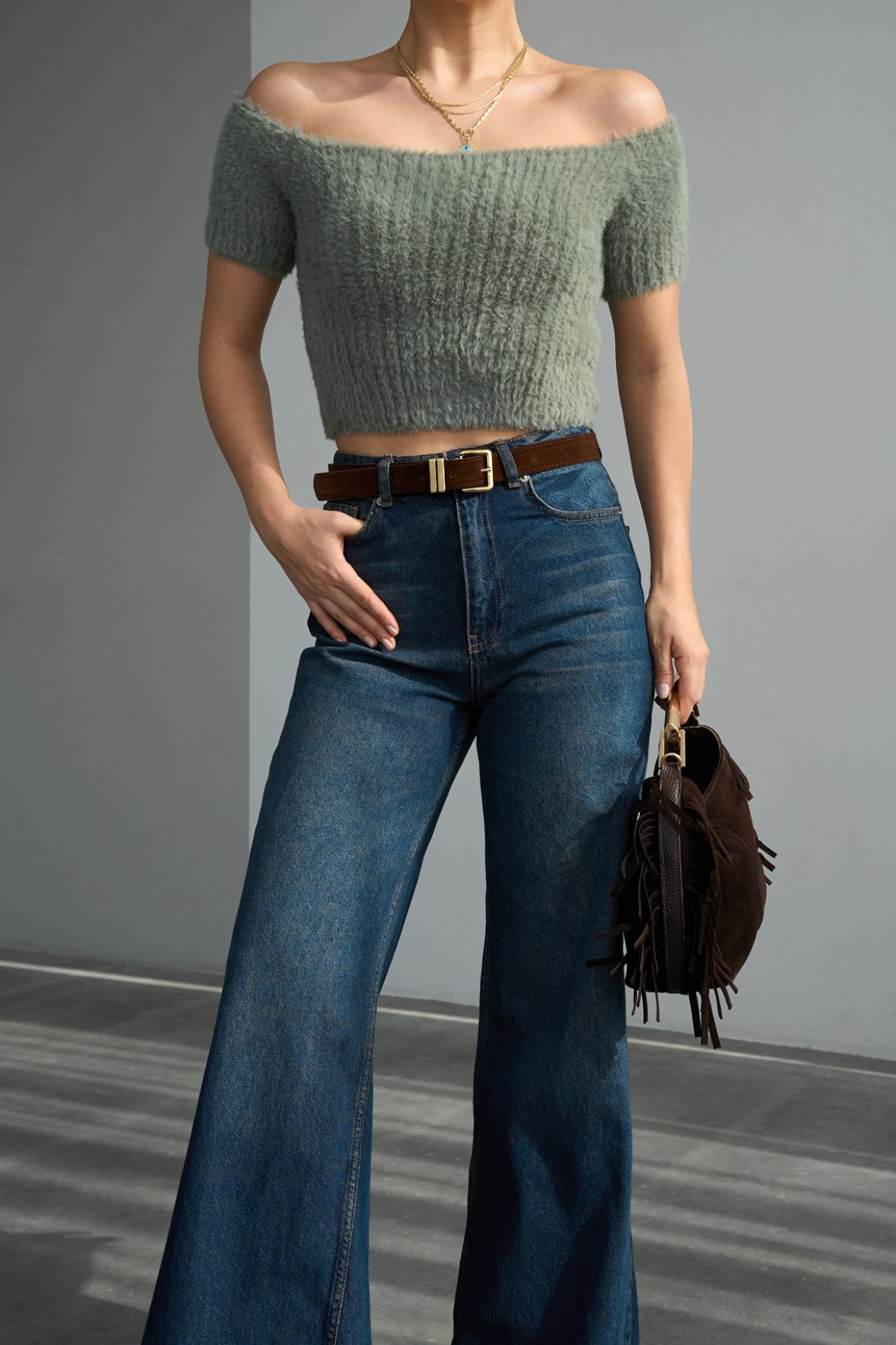 Kadın Omuzları Açık Yumuşak Dokulu Crop