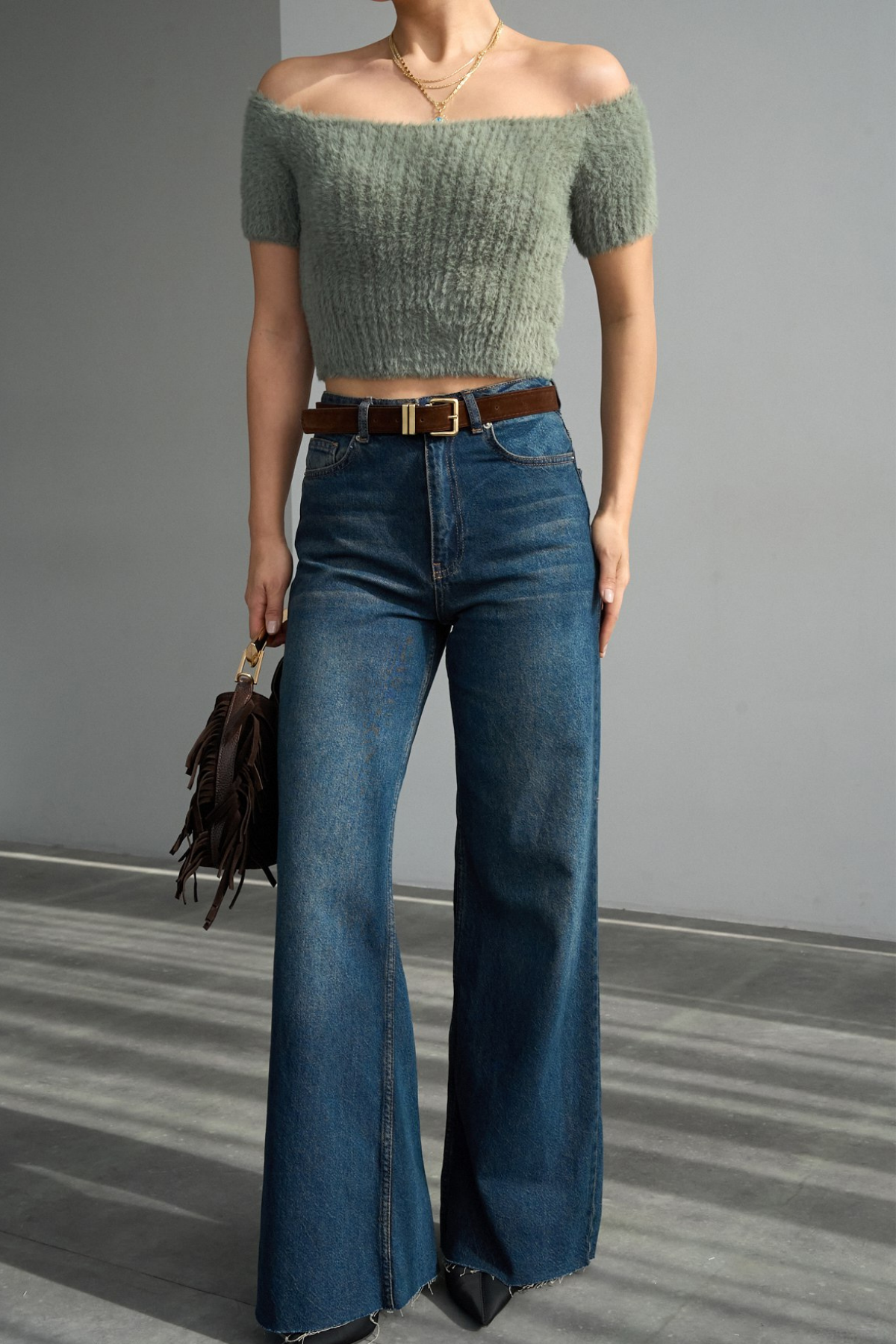 Kadın Omuzları Açık Yumuşak Dokulu Crop