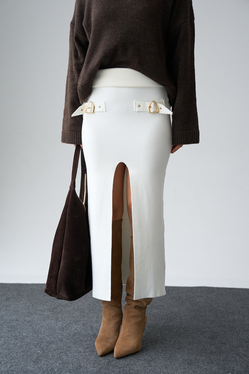 Kadın Aksesuar Detaylı Yırtmaçlı Triko Etek