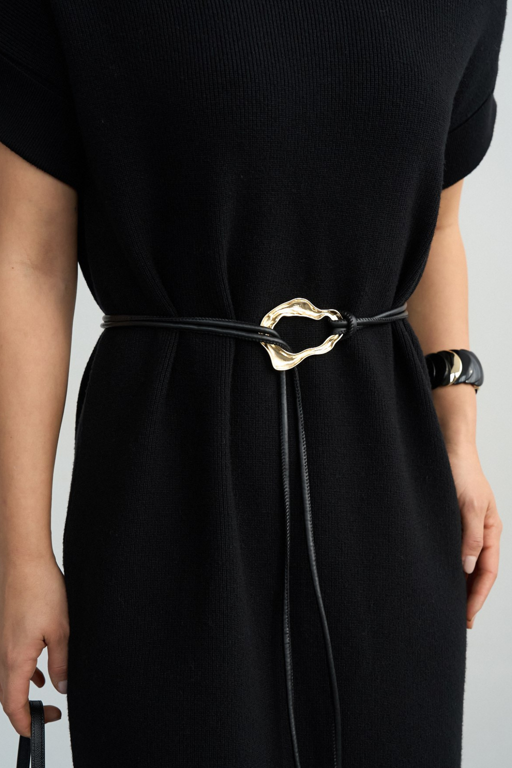 Kadın Yarım Balıkçı Yaka Kemerli Elbise