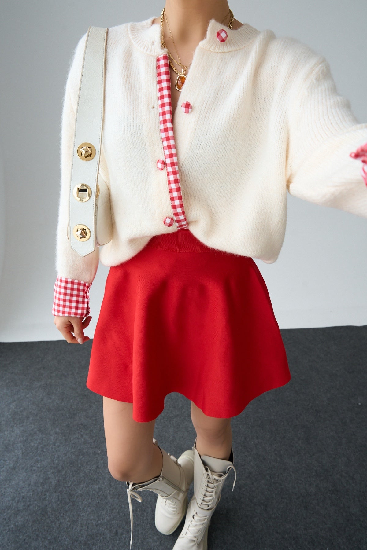 Kadın Krem Bisiklet Yaka Pötikare Detaylı Hırka