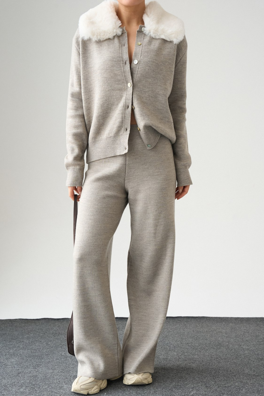 Kadın Vegan Kürk Yaka Hırka