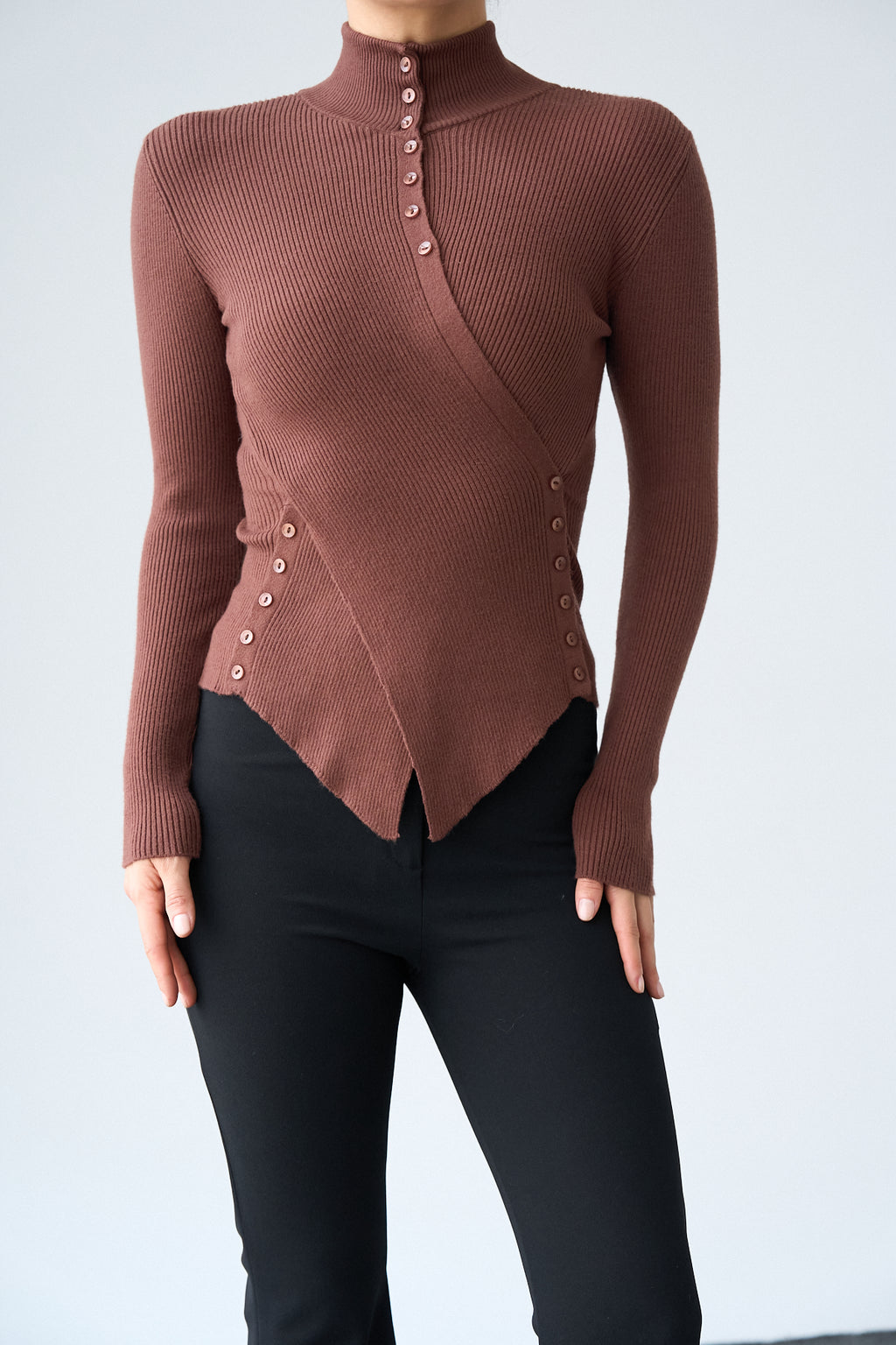 Kadın Asimetrik Düğmeli Triko Kazak