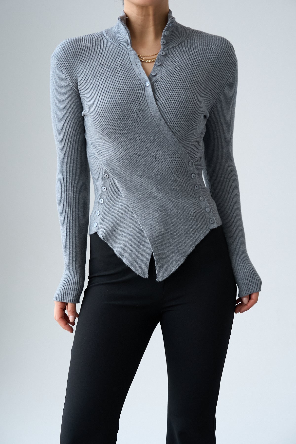 Kadın Asimetrik Düğmeli Triko Kazak