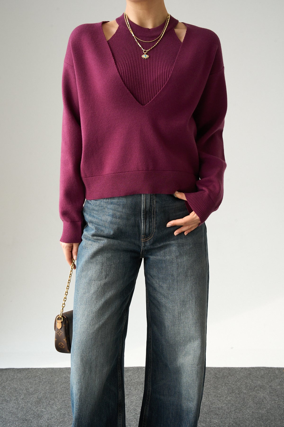 Kadın Mürdüm Yırtmaç Detaylı İkili V Yaka Kazak