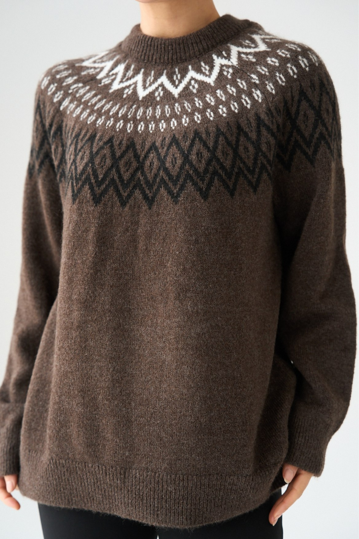 Kadın Kahve Bisiklet Yaka Desenli Yünlü Kazak