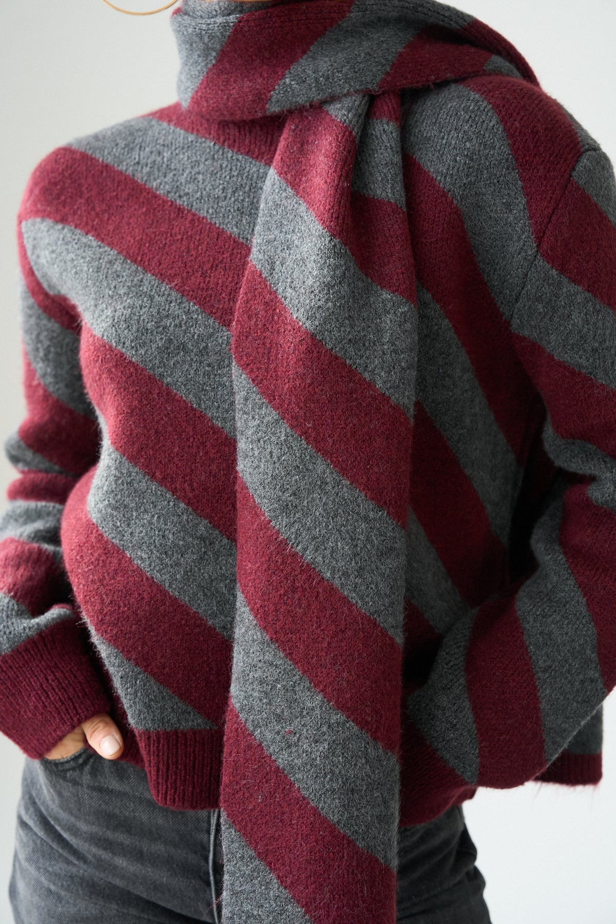 Kadın Bordo Bisiklet Yaka Çizgili Şal Detaylı Kazak